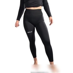 EVLV Womens Black Athletic Leggings with Pockets Tree Logo‎